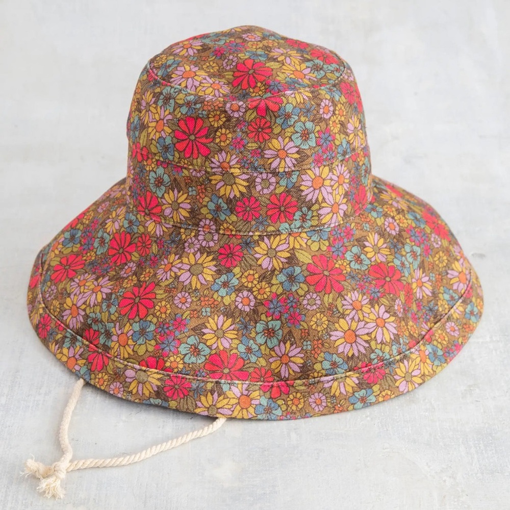 Natural Life Sunny Day Bucket Hat